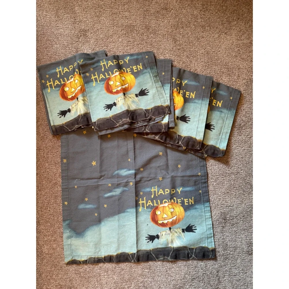 Williams Sonoma Happy Halloween Cloth Napkins Set of 6 Cotton Scarecrow Pumpkin
